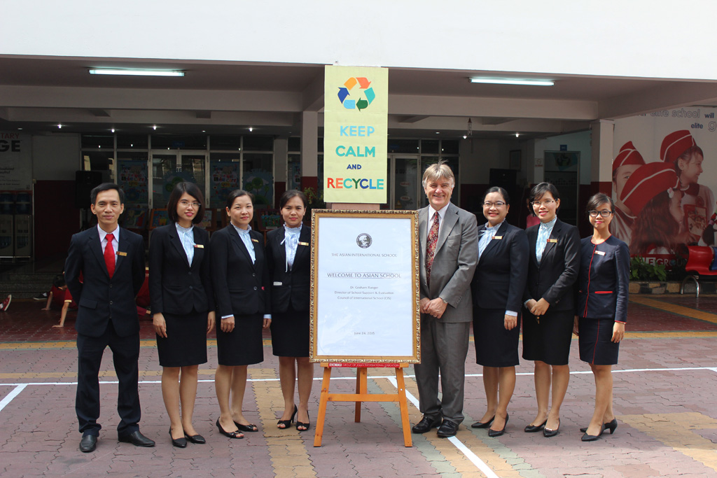 Đại diện CIS sang thăm Trường Quốc tế Á Châu
