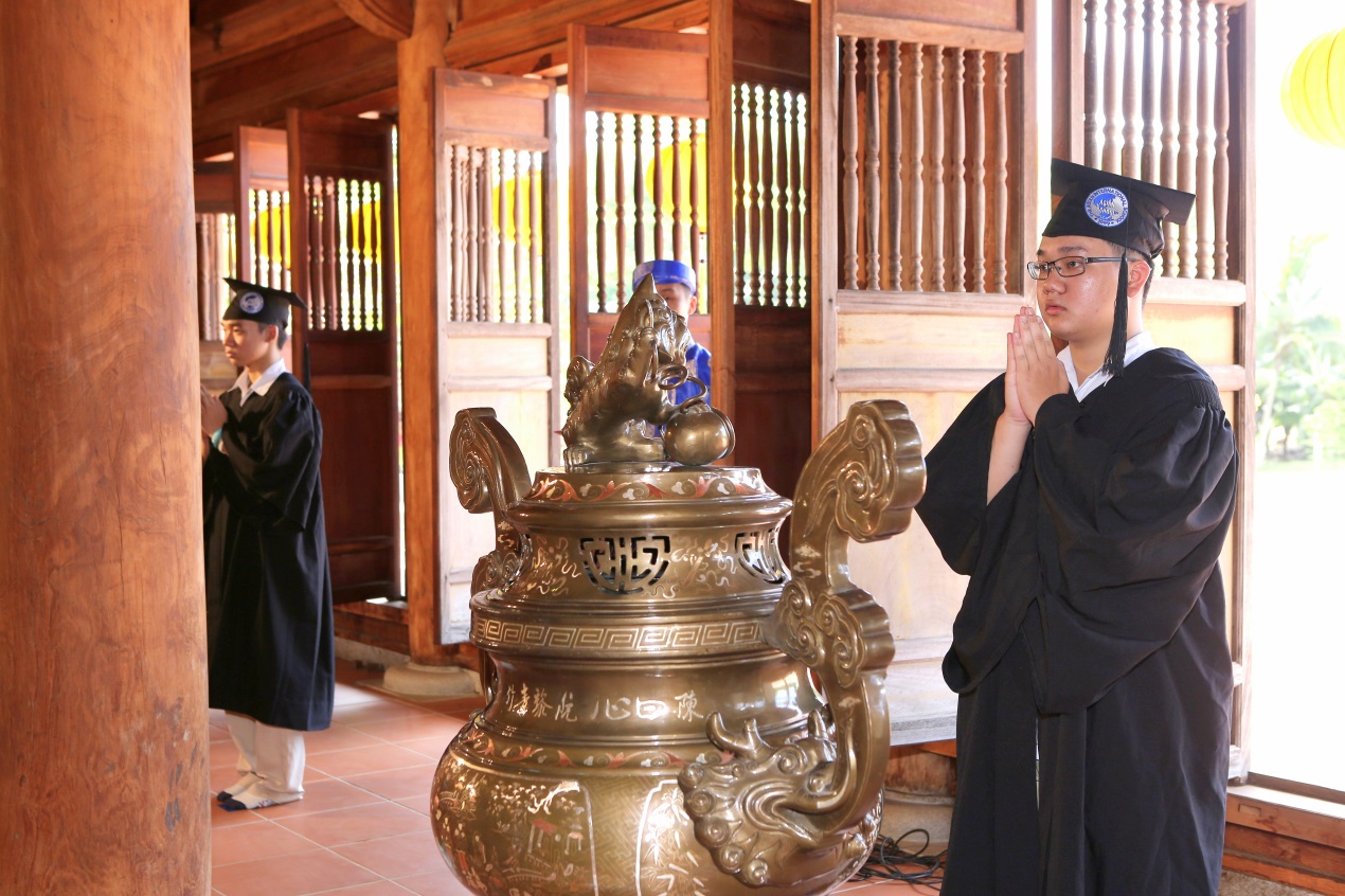  “Lễ dâng hương - nét đặc sắc trong giáo dục truyền thống của Trường Quốc tế Á Châu” - trải nghiệm hè thú vị của học sinh AHS