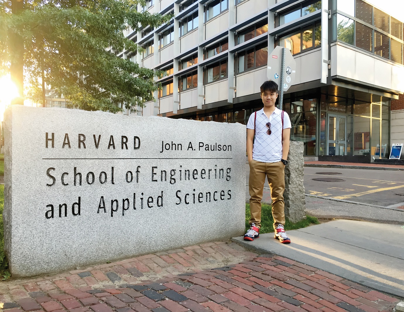Những ngày ở Harvard của Đỗ Hoàng Bách