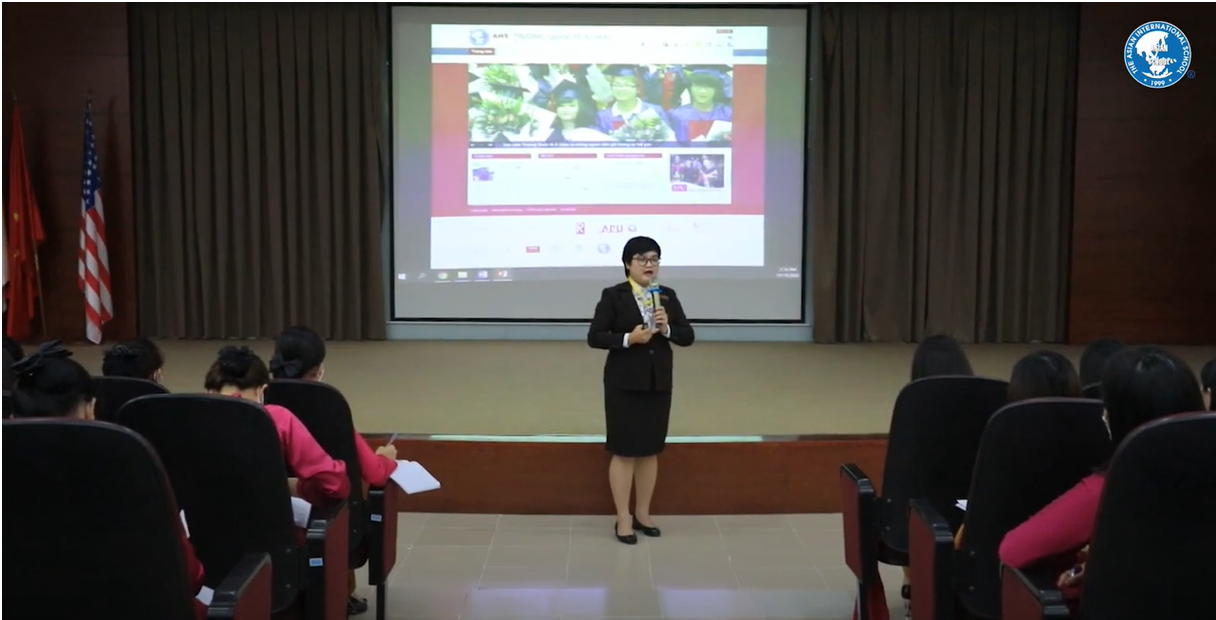 Tập huấn công tác chuyên môn và sử dụng cntt vào giảng dạy của bộ phận tiếng Việt